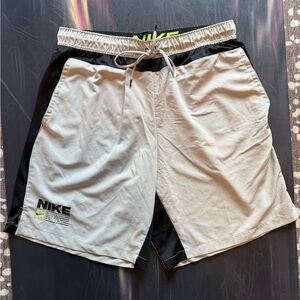 Nike Men's Athletic Shorts in Gray and Black